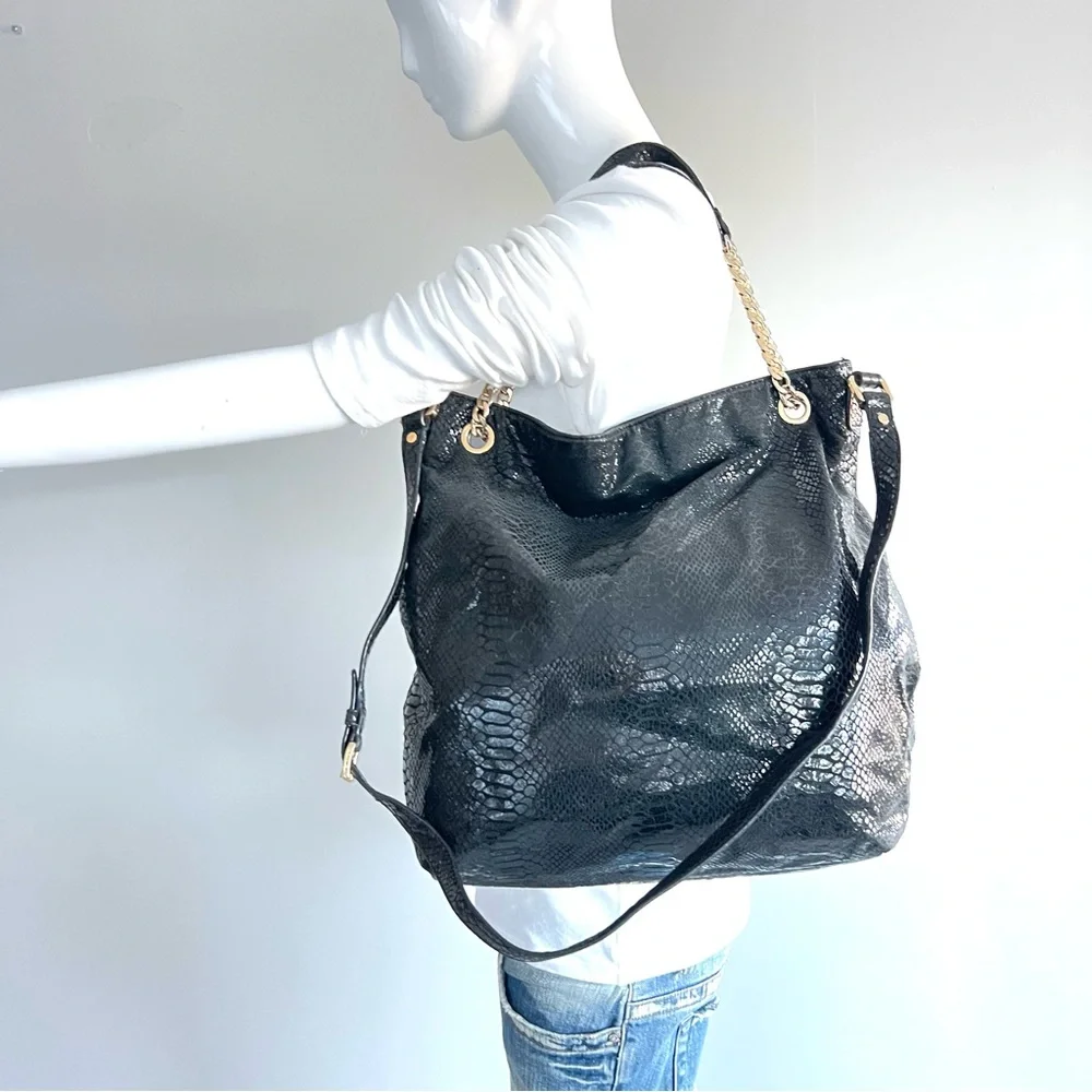 ♦️SOLD♦️MICHAEL KORS Jet Black Snake Python Embossed Patent Leather Shoulder Bag - Picture 15 of 15